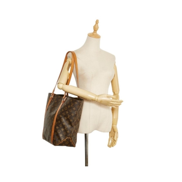 Authentic Louis Vuitton monogram Sac shopping Tote - Picture 1 of 16